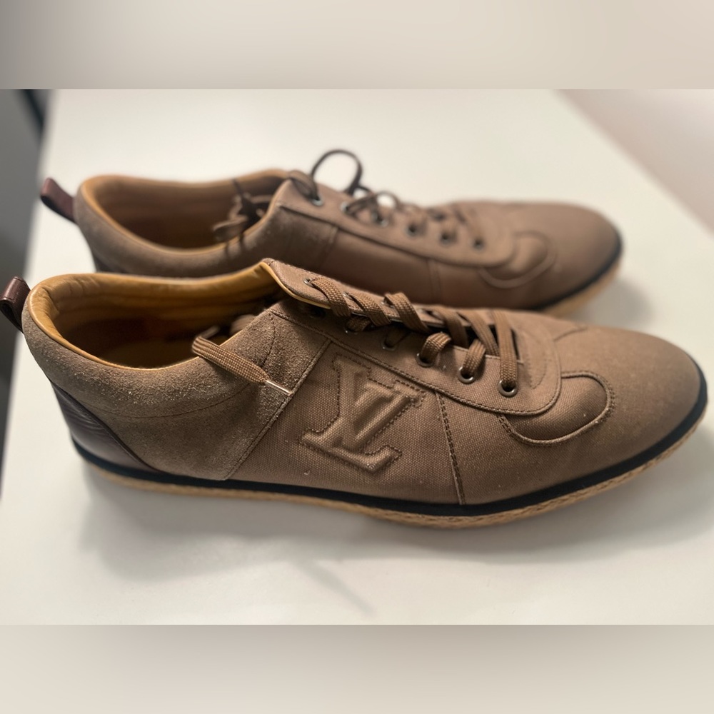 Louis Vuitton Sneakers